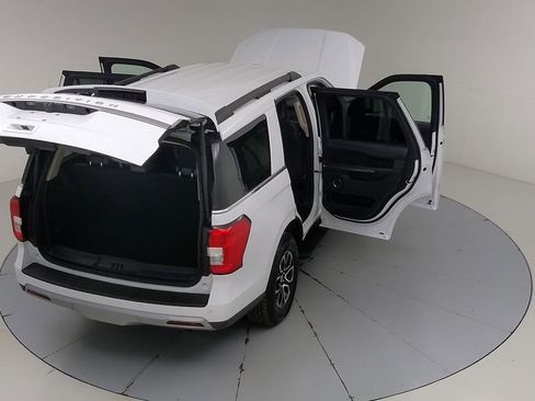 Certified 2024 Ford Expedition XLT AWD/4WD image 53