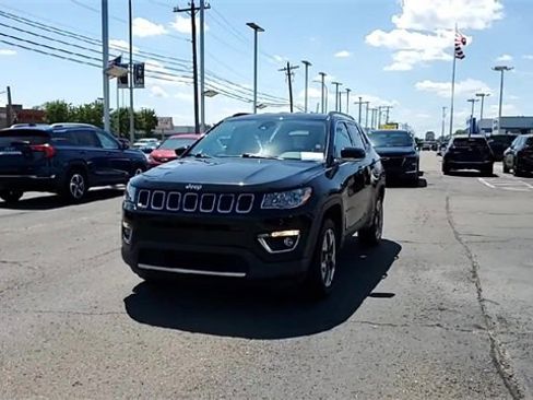 Used 2021 Jeep Compass Limited image 3