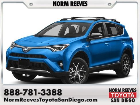Used 2018 Toyota RAV4 SE AWD/4WD image 1