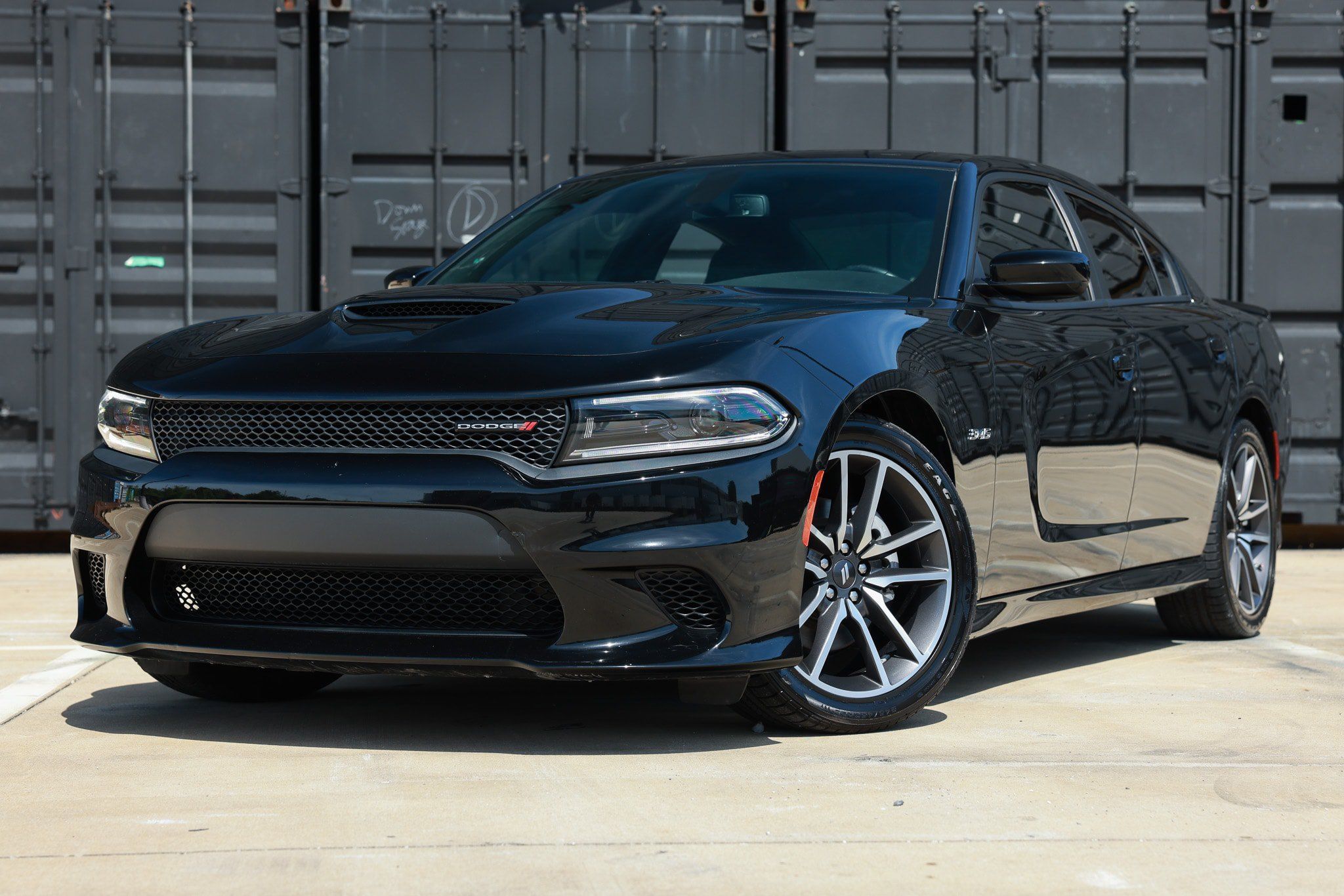 Used 2023 Dodge Charger R/T RWD image 1