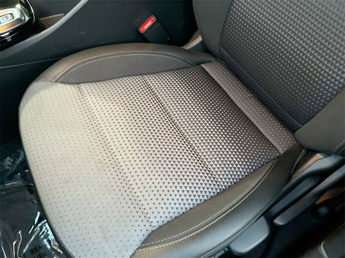 Used 2024 Chevrolet Trax LT image 20