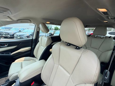 Used 2022 Subaru Ascent Limited AWD/4WD image 15