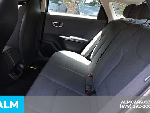 Used 2025 Kia K4 FWD image 17