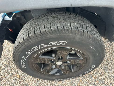 Used 2018 Jeep Wrangler Sport AWD/4WD image 37