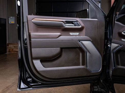 Used 2025 GMC Sierra 1500 Denali w/ Denali Reserve Package image 36