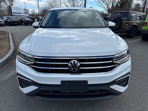 Used 2023 Volkswagen Tiguan SE AWD/4WD image 9