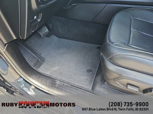 Used 2023 Jeep Grand Cherokee Limited w/ Luxury Tech Group II AWD/4WD image 13