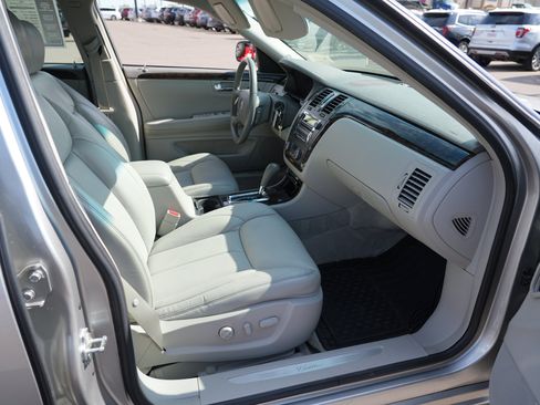 Used 2008 Cadillac DTS FWD image 27