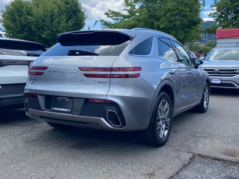Used 2024 Genesis GV70 2.5T w/ Advanced Package AWD/4WD image 2