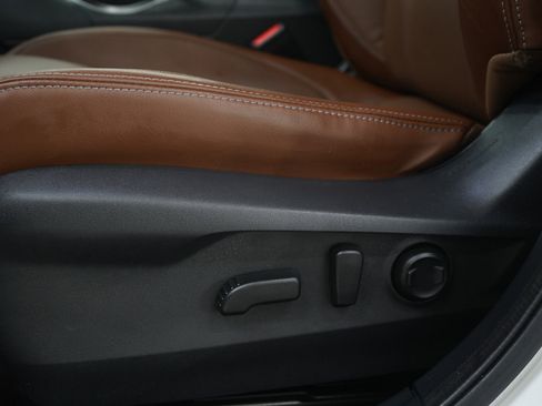 Used 2021 Subaru Outback Touring XT image 23