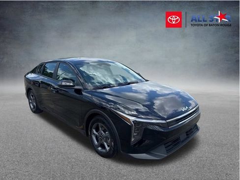 Used 2025 Kia K4 FWD image 1