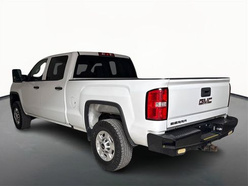 Used 2019 GMC Sierra 2500 2WD Crew Cab w/ Sierra Convenience Package image 7