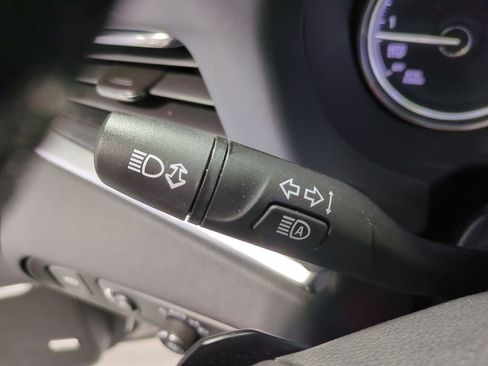 Used 2021 Buick Enclave Premium w/ Surround and Sites Package image 31