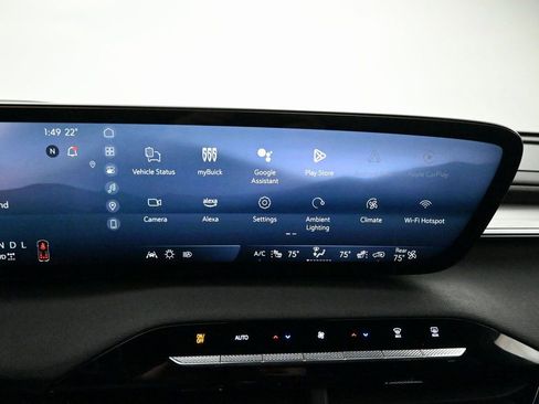 Used 2025 Buick Enclave Preferred image 14