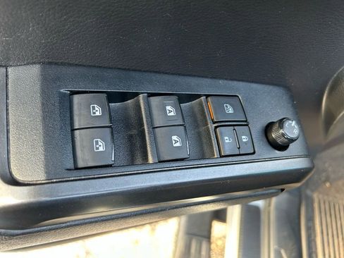 Used 2022 Toyota Tacoma TRD Off-Road w/ Technology Package image 16