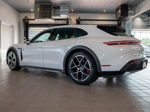 New 2025 Porsche Taycan 4S image 3