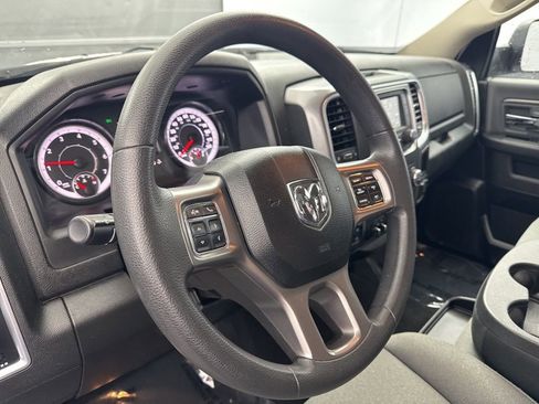 Used 2023 RAM 1500 Classic SLT AWD/4WD image 9