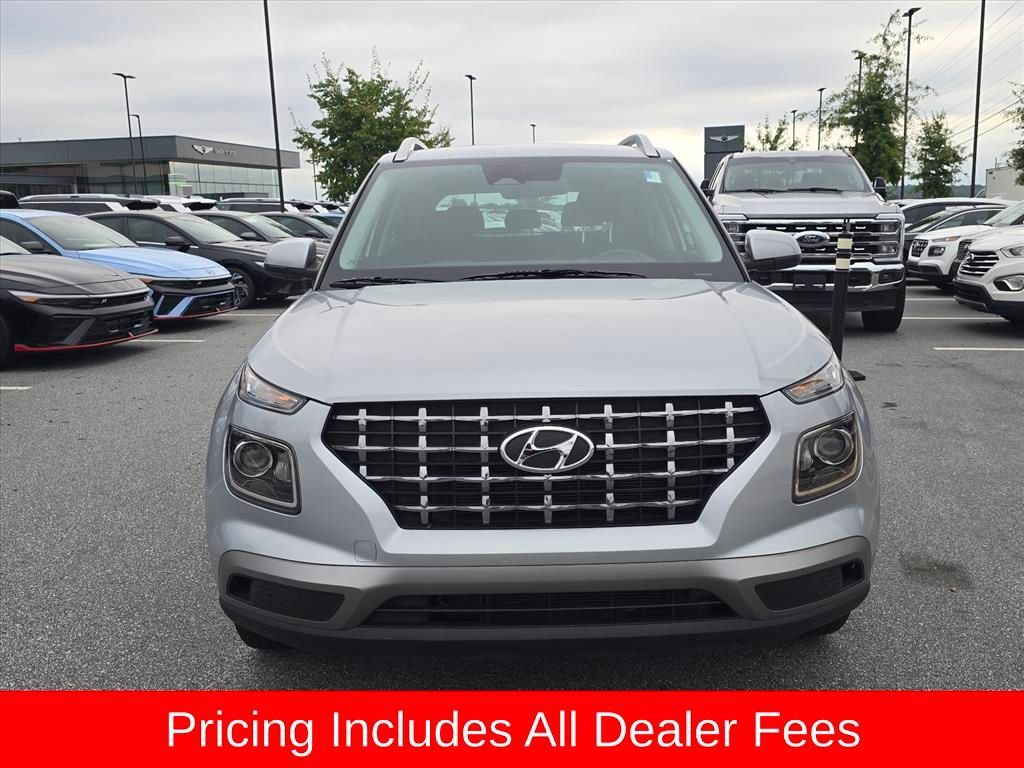 Certified 2023 Hyundai Venue SEL FWD image 8