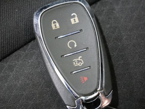 Used 2025 Chevrolet Malibu LT FWD image 25