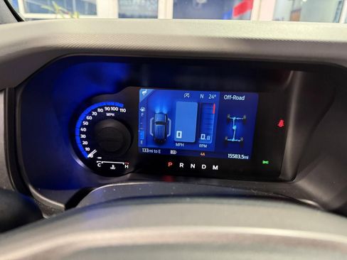 Used 2023 Ford Bronco Badlands image 31