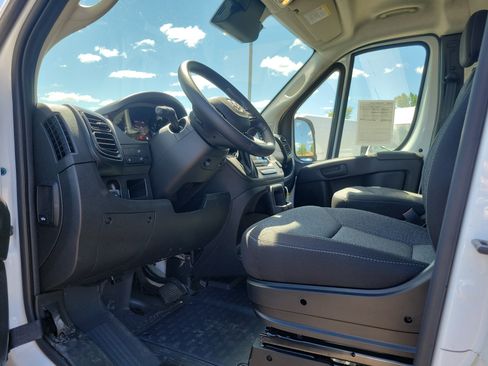 Used 2025 RAM ProMaster 3500 w/ Convenience Group FWD image 6