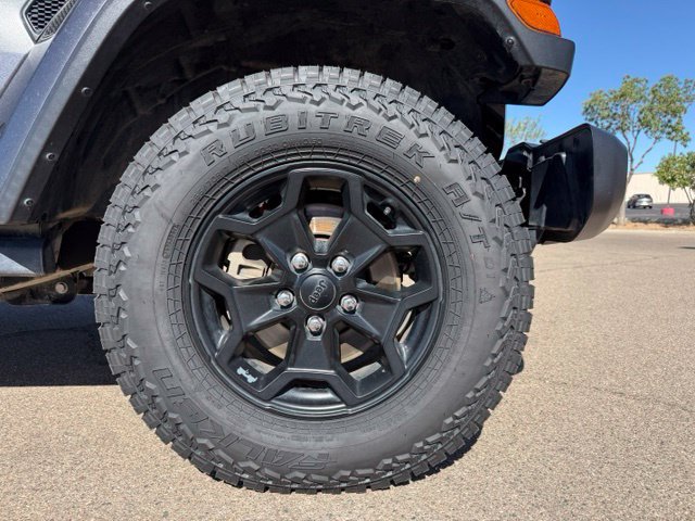 Used 2021 Jeep Gladiator Sport AWD/4WD image 37
