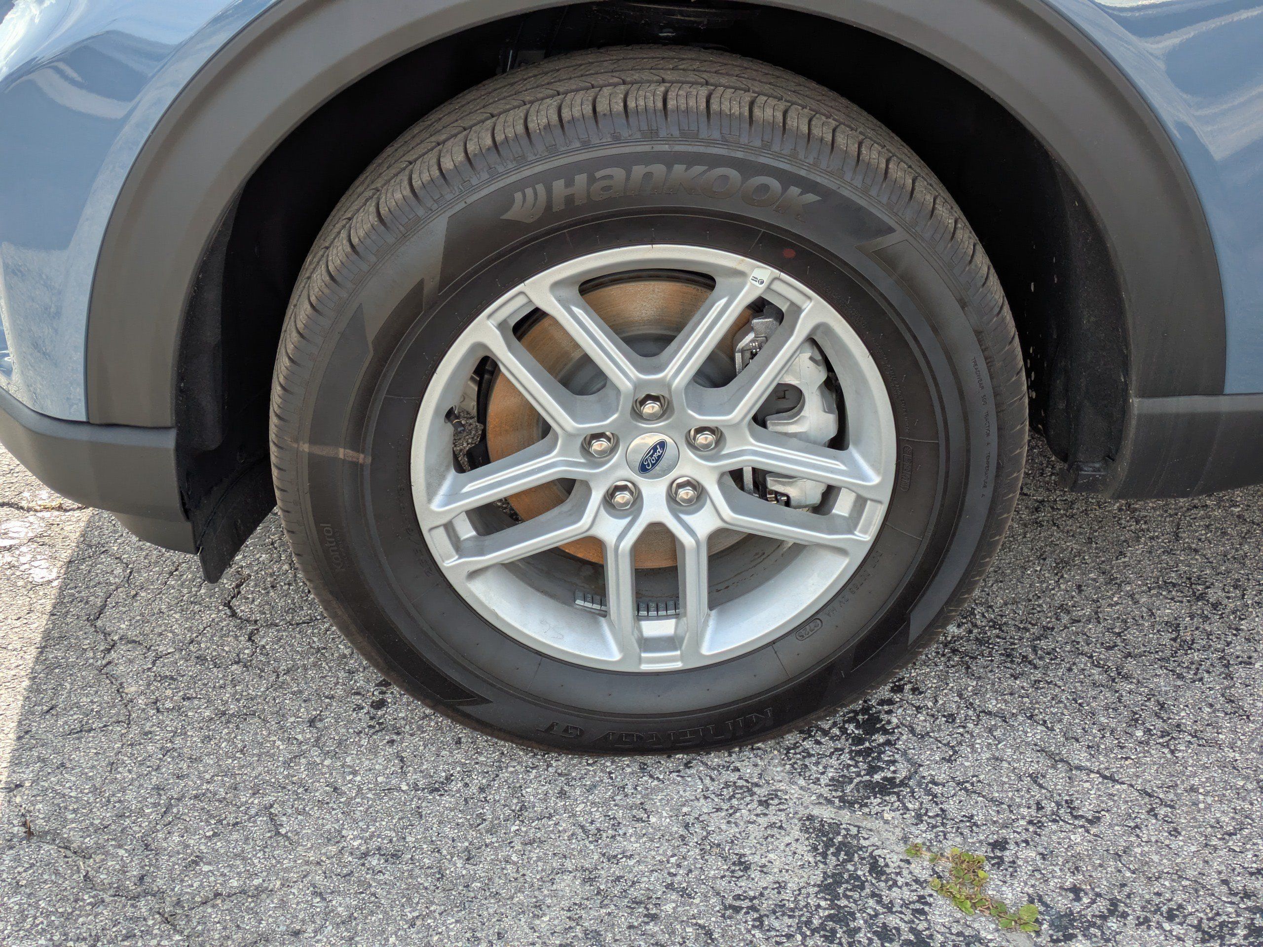 Used 2025 Ford Explorer Active RWD image 10