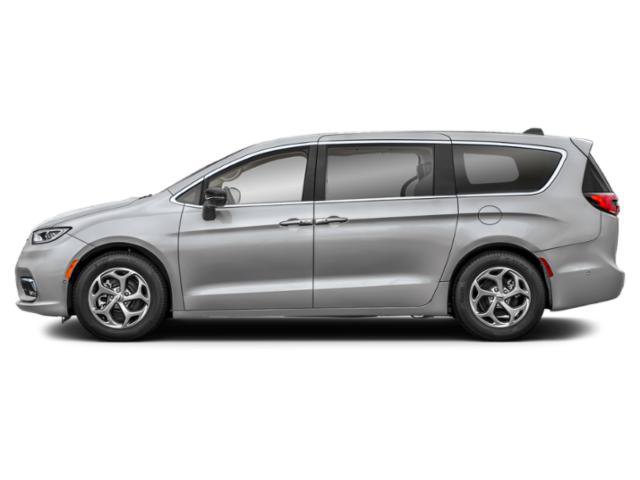 Used 2026 Chrysler Pacifica Limited FWD image 3