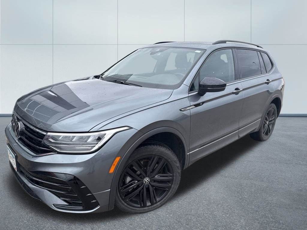 Used 2022 Volkswagen Tiguan SE R-Line AWD/4WD image 8