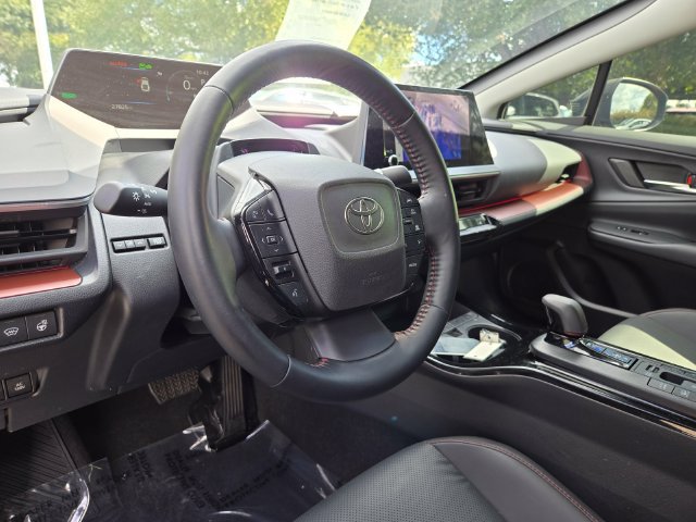 Used 2024 Toyota Prius Prime FWD image 12