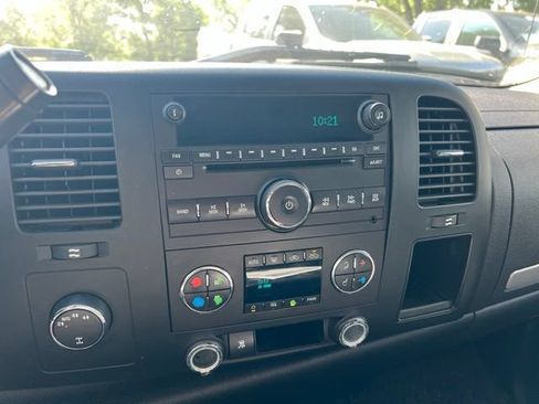 Used 2009 GMC Sierra 1500 SLE w/ Power Pack Plus AWD/4WD image 11