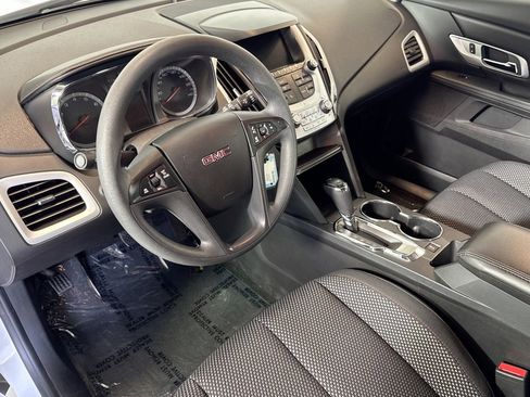 Used 2017 GMC Terrain SLE image 9