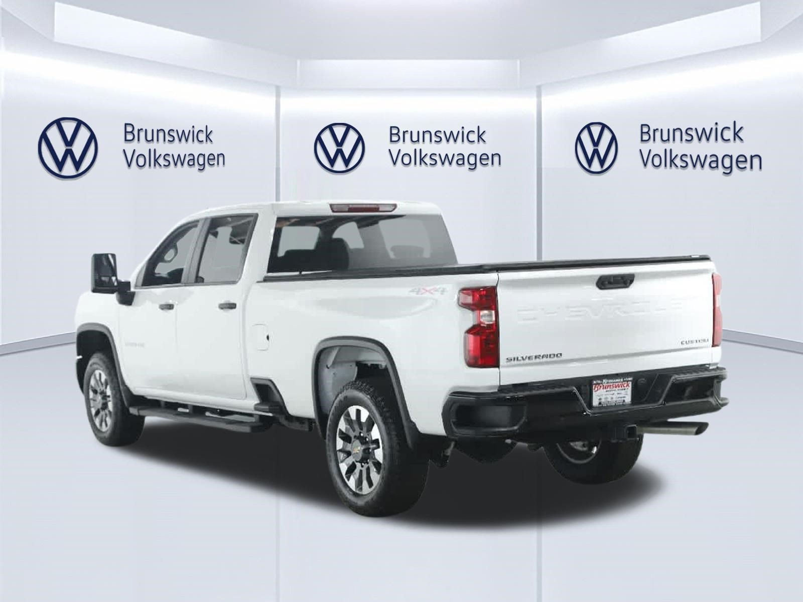 Used 2025 Chevrolet Silverado 2500 Custom w/ Custom Convenience Package AWD/4WD image 41