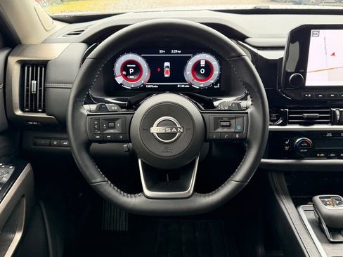 Used 2025 Nissan Pathfinder Platinum w/ Cargo Package FWD image 20