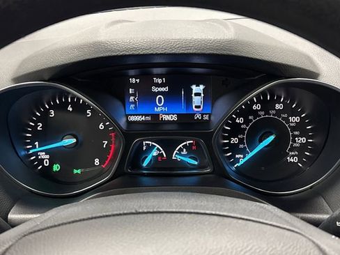 Used 2019 Ford Escape SE image 16