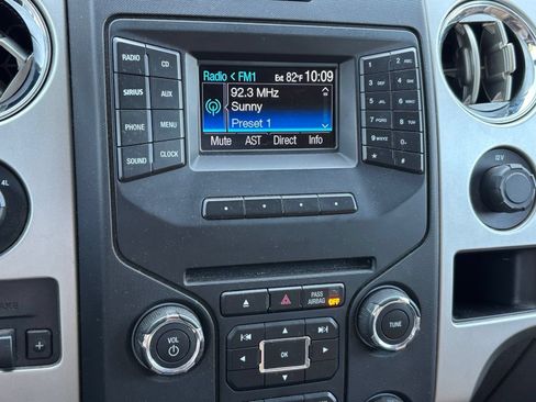 Used 2014 Ford F150 XLT w/ Equipment Group 302A Luxury AWD/4WD image 11