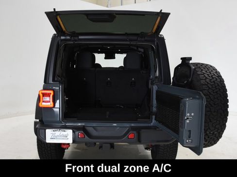 Used 2024 Jeep Wrangler Unlimited Rubicon AWD/4WD image 9