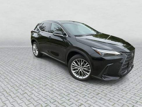 Used 2024 Lexus NX 350 AWD w/ Vision Package image 2