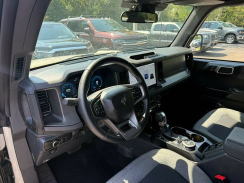 Used 2025 Ford Bronco Big Bend AWD/4WD image 3