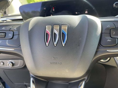 Used 2024 Buick Encore GX Preferred FWD image 28