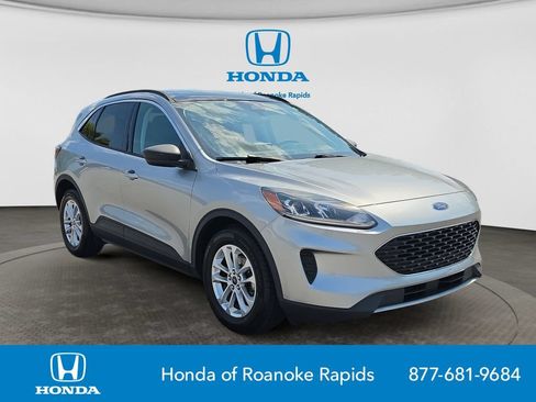 Used 2022 Ford Escape SE w/ Convenience Package FWD image 7
