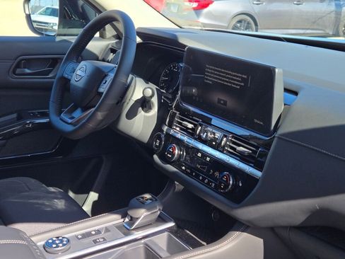 New 2026 Nissan Pathfinder SV AWD/4WD image 7