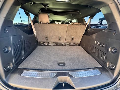 Used 2021 Chevrolet Suburban Premier w/ Premium Package image 29