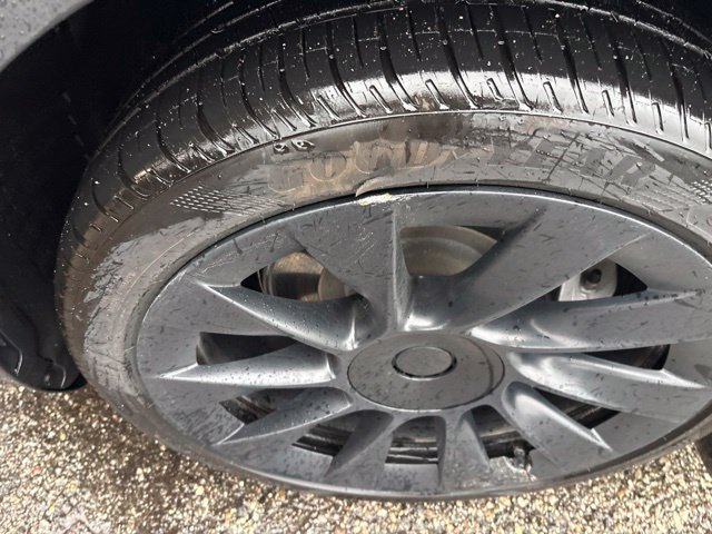 Used 2023 Tesla Model Y Long Range AWD/4WD image 14