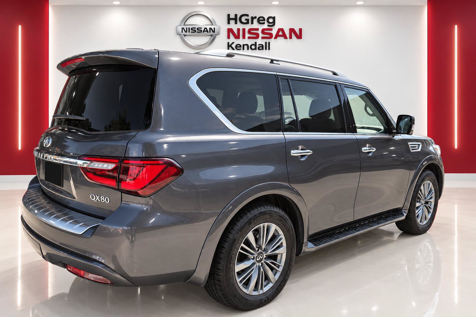 Used 2024 INFINITI QX80 Luxe RWD image 4