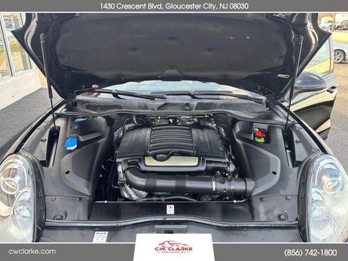 Used 2018 Porsche Cayenne image 33