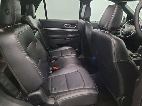 Used 2018 Ford Explorer Sport w/ Equipment Group 401A AWD/4WD image 19