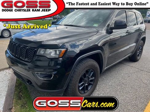 Used 2018 Jeep Grand Cherokee Laredo AWD/4WD image 1