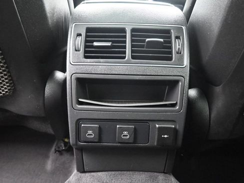 Used 2024 Jaguar F-PACE R-Dynamic S AWD/4WD image 33