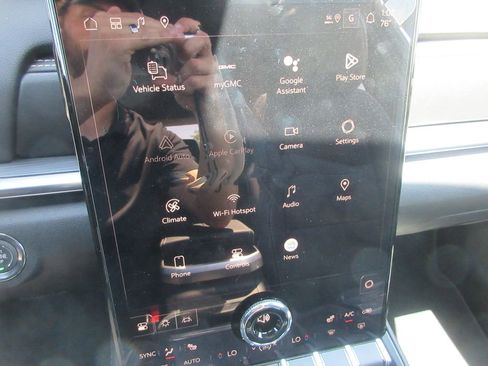 New 2026 GMC Terrain Elevation w/ Elevation Premium Package FWD image 18
